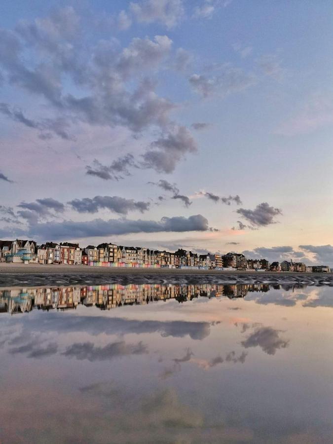 Le Bienvenu - T2 Avec Terrasse Au Coeur De Malo Apartman Dunkirk Kültér fotó